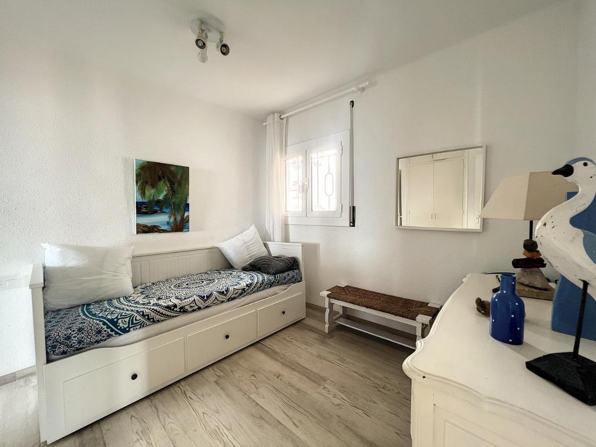 Alexandra 1 Era Linea De Mar, Fantastico Piso Tota Apartment Roses Exterior photo